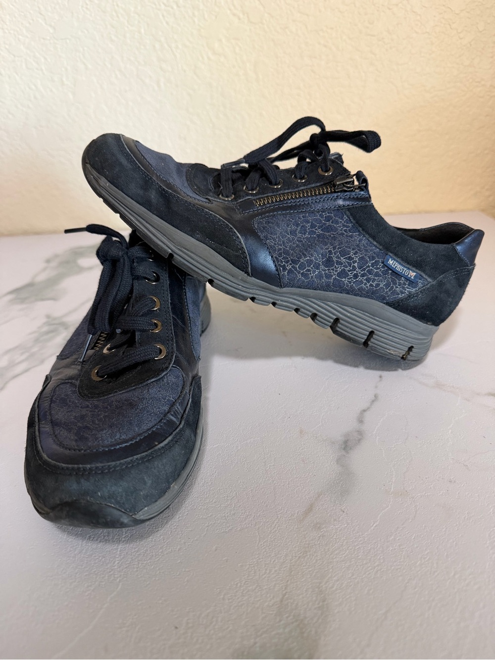 Mephisto Runoff Air-Jet System Leather Lace-Up Sneakers Black Women’s US 8